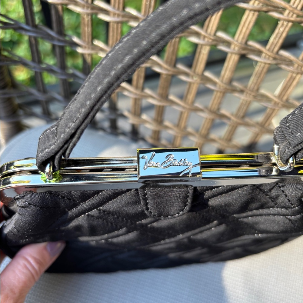 VERA BRADLEY MINI FRAME CROSSBODY CLASSIC BLACK - Picture 4 of 7